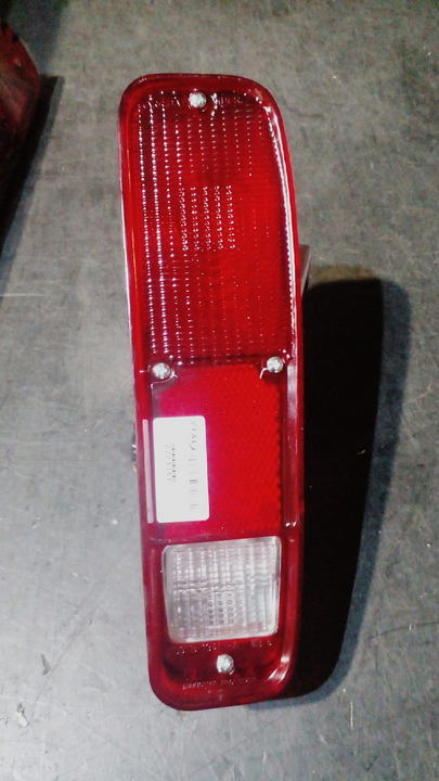 Faro trasero bicolor izq - Imagen principal