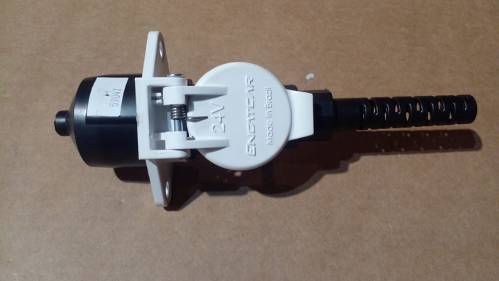 Enchufe electrico 7 polos plastico - Imagen principal