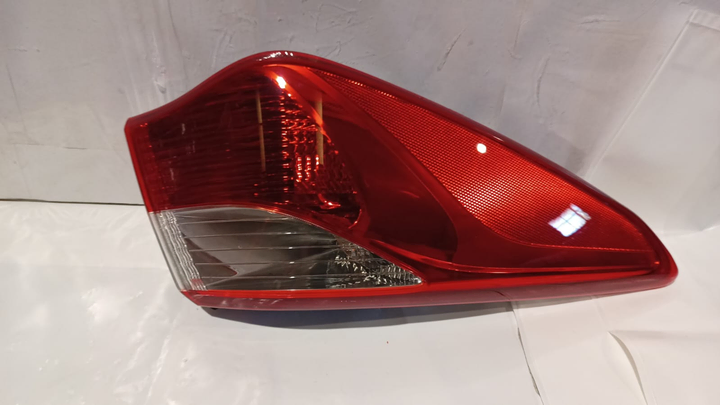 Faro trasero exterior izq - Imagen principal