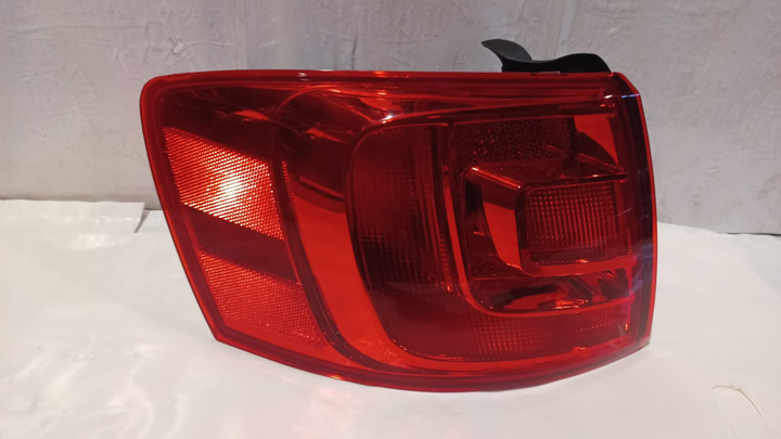 Faro trasero izq - Imagen principal