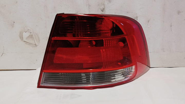 Faro trasero der - Imagen principal