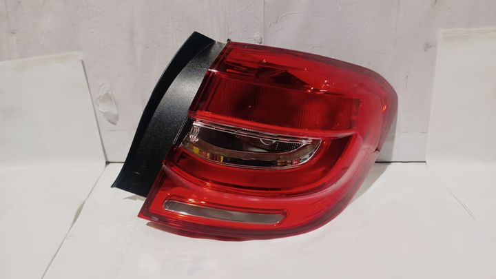 Faro trasero led rojo der - Imagen principal