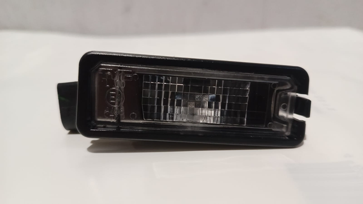 Faro matricula i/d - Imagen principal