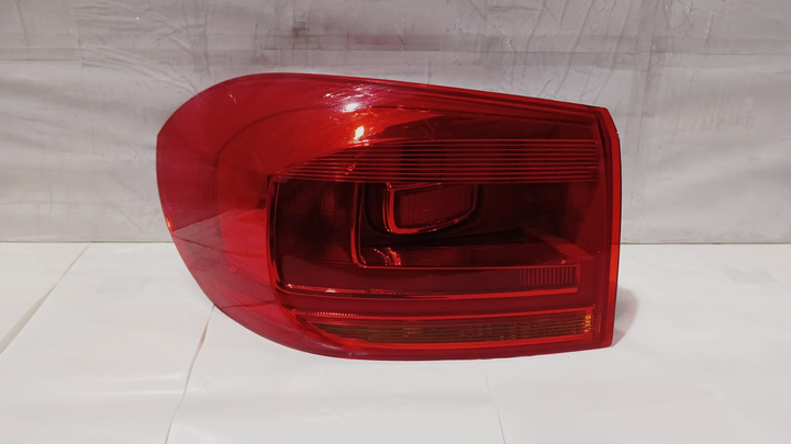Faro trasero izq - Imagen principal