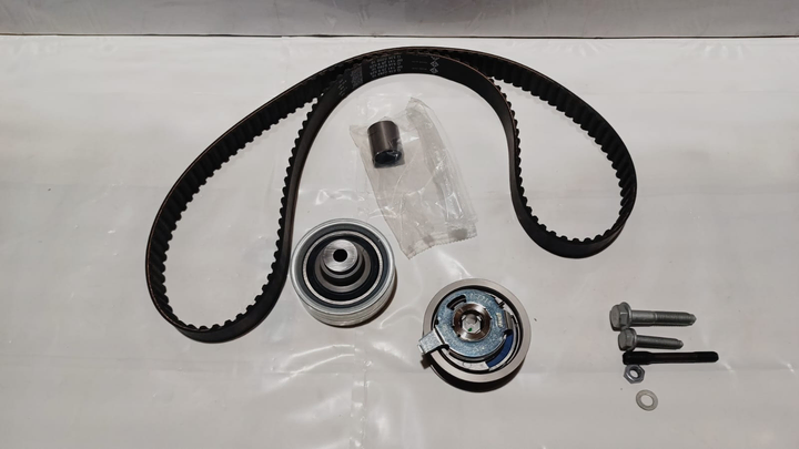 Kit distribucion motor(poleas+correa) - Imagen principal