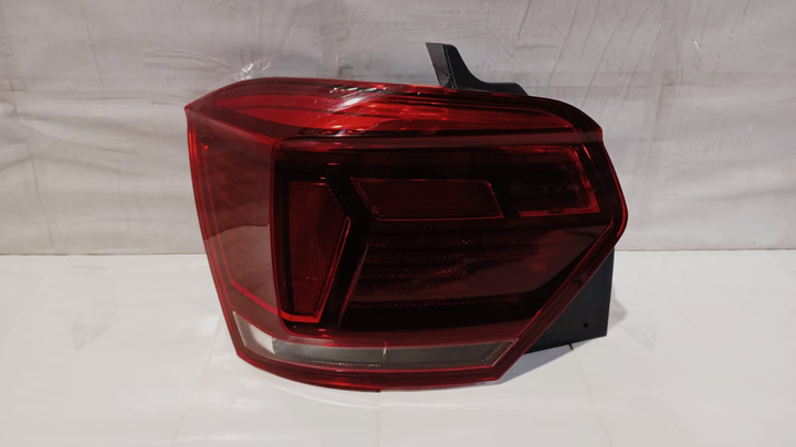 Faro trasero bicolor izq - Imagen principal