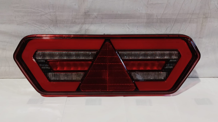 Faro trasero diamond iv guerra c/pris 12/24v der - Imagen principal